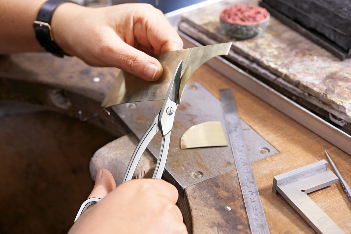 D74-1_work_man_goldsm-1 Bessey D74-1 Zlatarske makaze